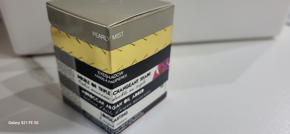 Козметичен комплект - био вода от мента, сенки за очи, крем за коса