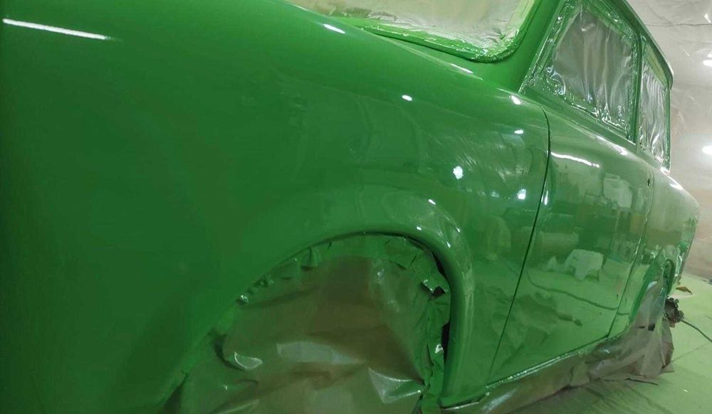 Vopsitor auto specializat în mașini retro – recomandare