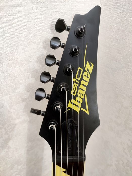 Электрогитара Ibanez