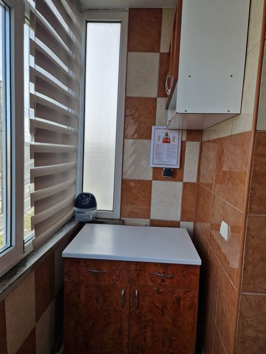 Inchiriez ap 1 camera/40 mp/1050 ron zona Apollo/ luna