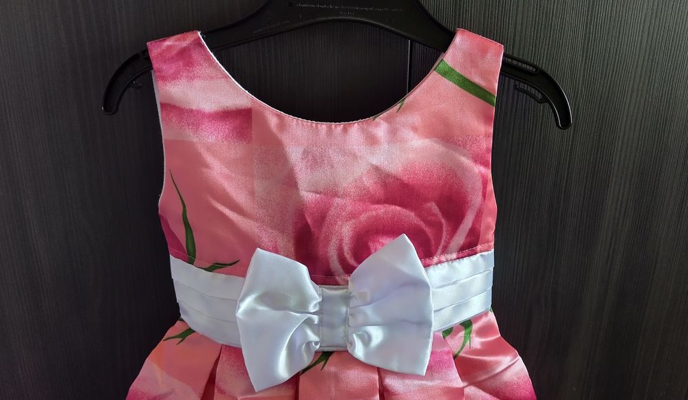 Три броя детски рокли за празник