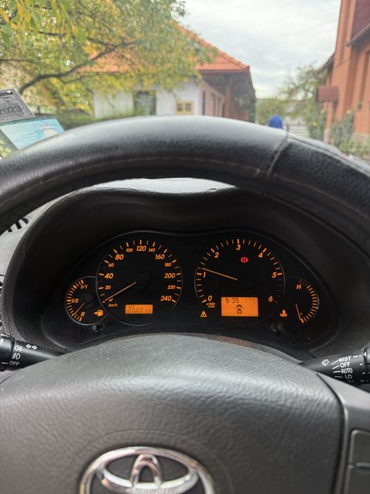 Vand Toyota Avensis