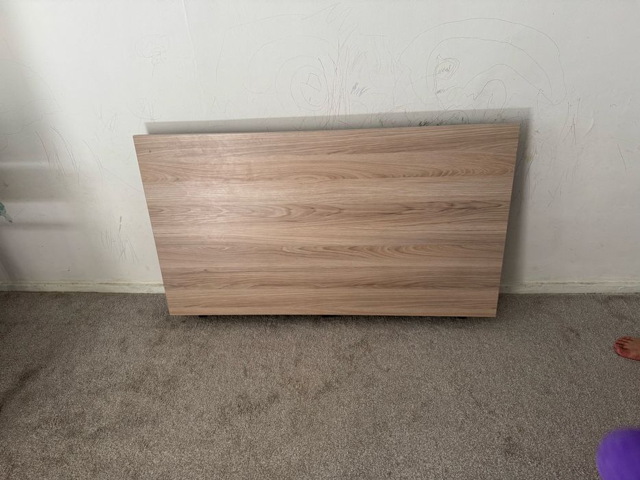 Йигиладиган стол парта сотилади