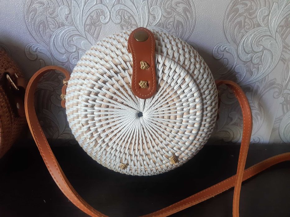 Сумка плетёная кроссбоди через плечо клач