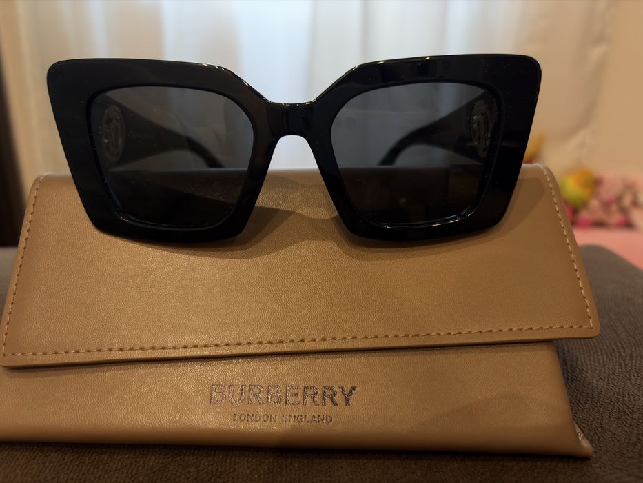 Burberry оригинални
