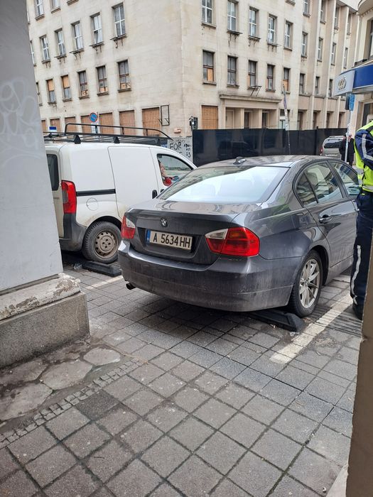 Задна броня,заден капак и стопове комплект Bmw e 90 графит