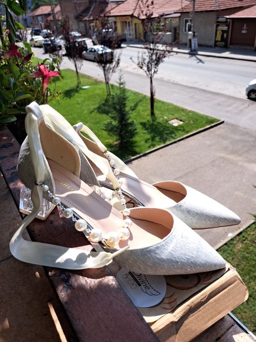 + Уникална булчинска рокля - подходяща от XS до M