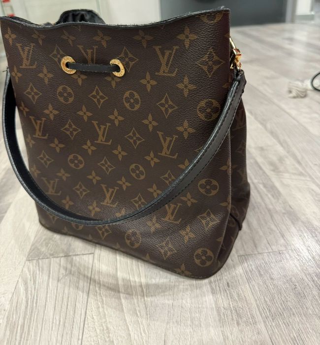Дамска чанта Louis Vuitton