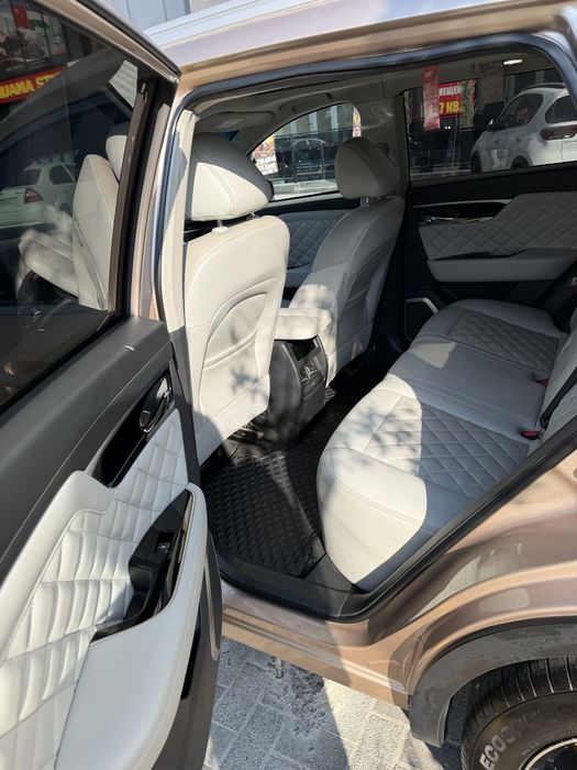 Nissan venucia star sotiladi