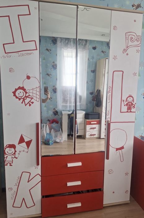 Отдам за 8 тысяч тенге три шкафа