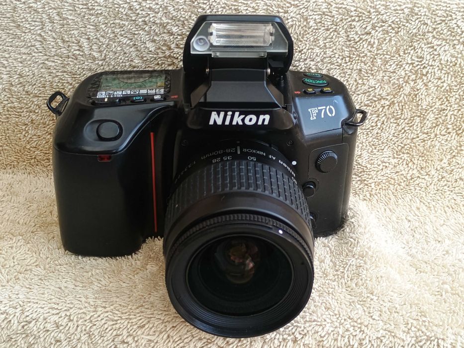 Aparat foto Nikon F 70