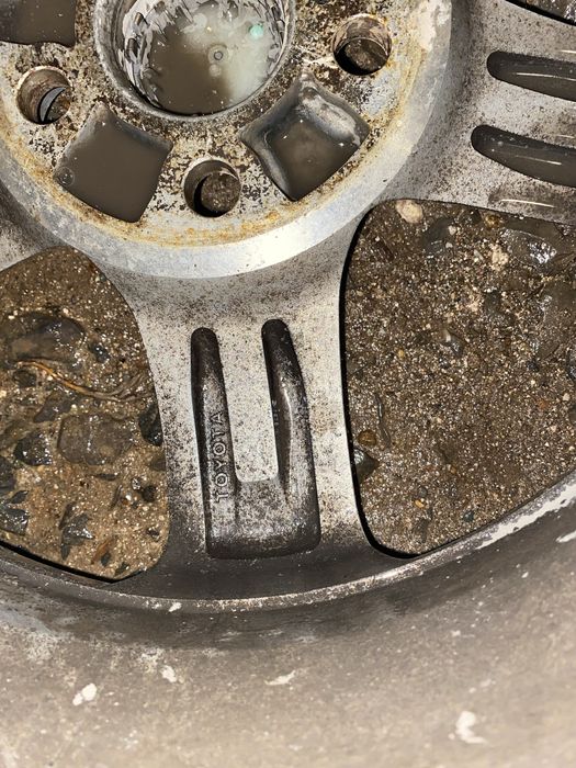 Продам диски с резиной R17