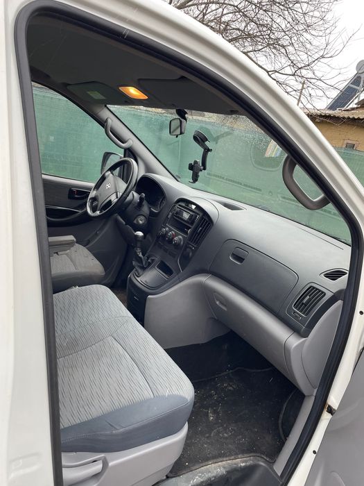 Hyundai H1 2010-170 CP-3 locuri