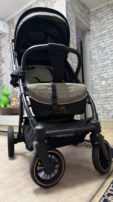 Продам прогулочную коляску