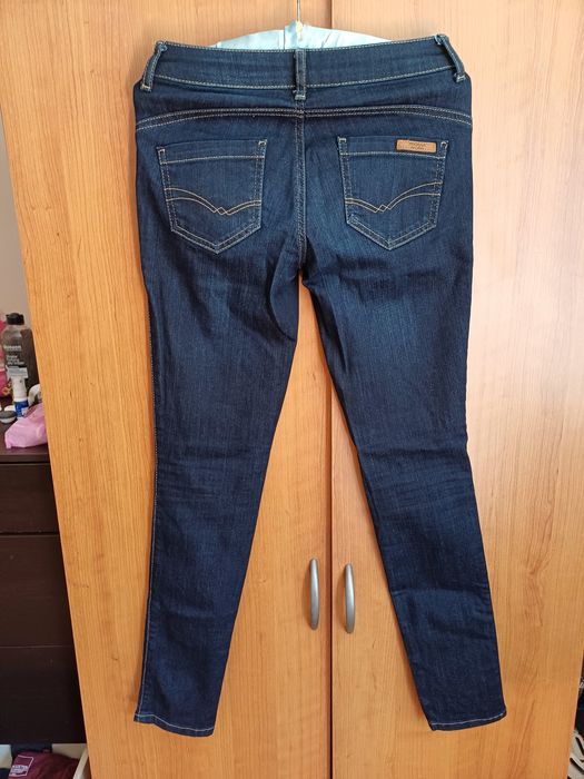 Оригинални дънки на марката Motivi