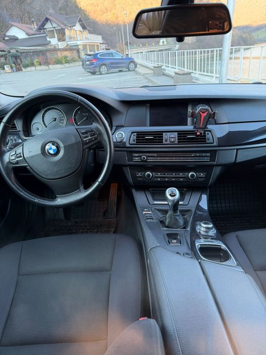 Vând bmw seria 5 / f11
