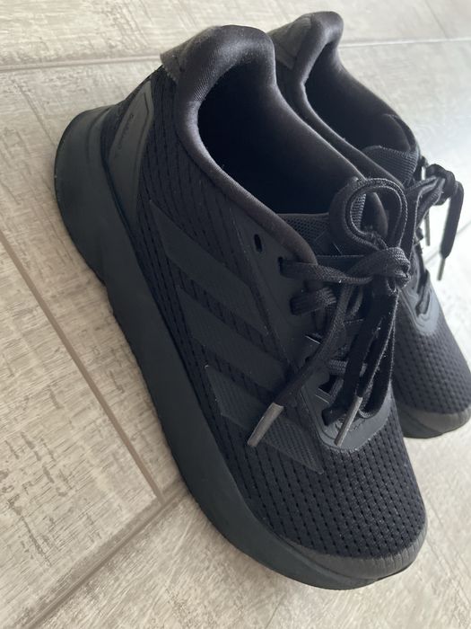 Vand adidasi marimea35