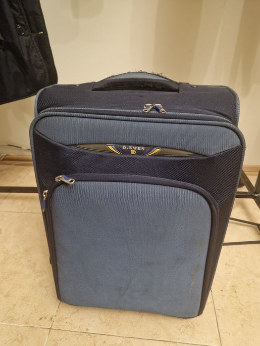 Продам чемодан бывшего употребления