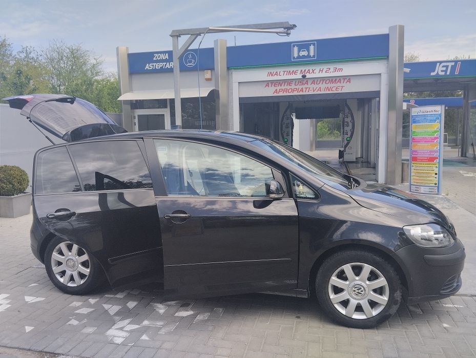 Vând Golf 5 plus 2007