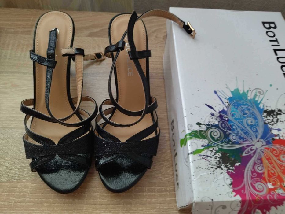 Нови дамски сандали