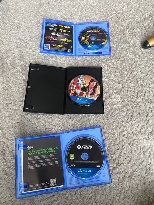 Vand ps 4 slim si jocuri