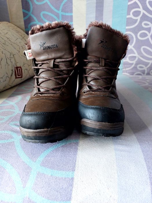 Мужские ботинки.