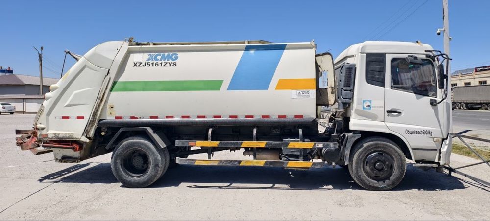 DongFeng Garbage Truck