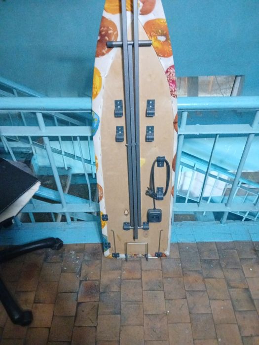 Продам гладильную доску.