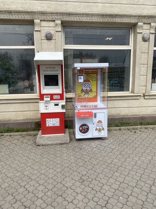 Два аппарата хватайка с местами