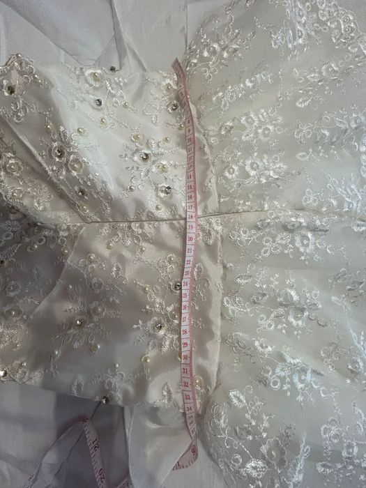 Нежна рокля за малки дами