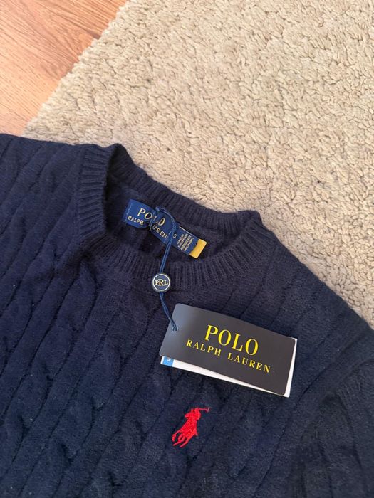 Pulover Polo.