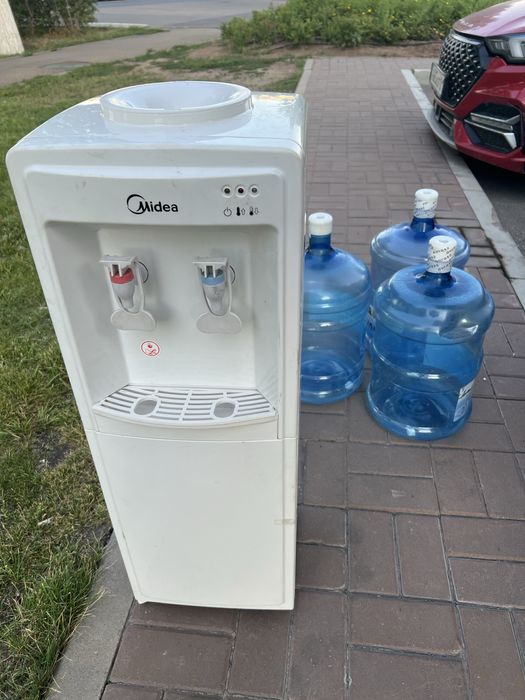 Продам кулер для воды.
