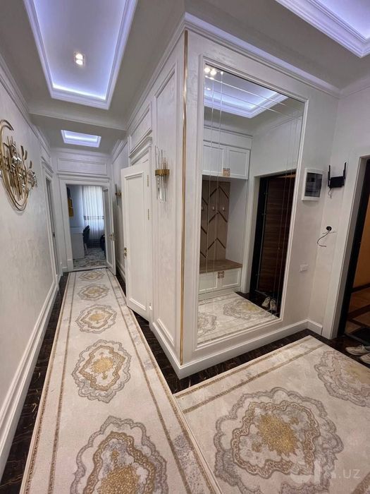 Ташкент сити ЖК Gardens новая 3х ком ,никто не жил
•

Сдается в
