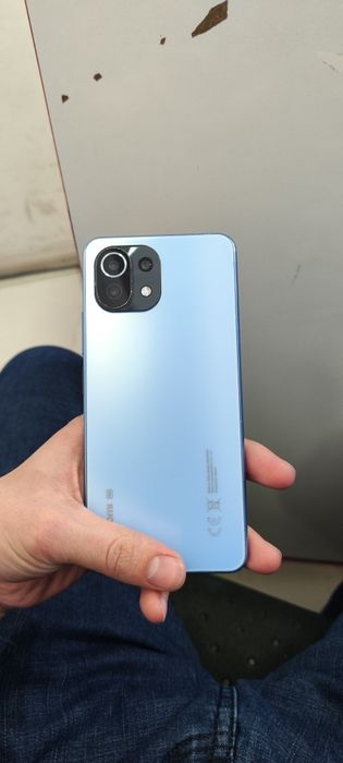 Xiaomi 11 lite.   8 256 gb