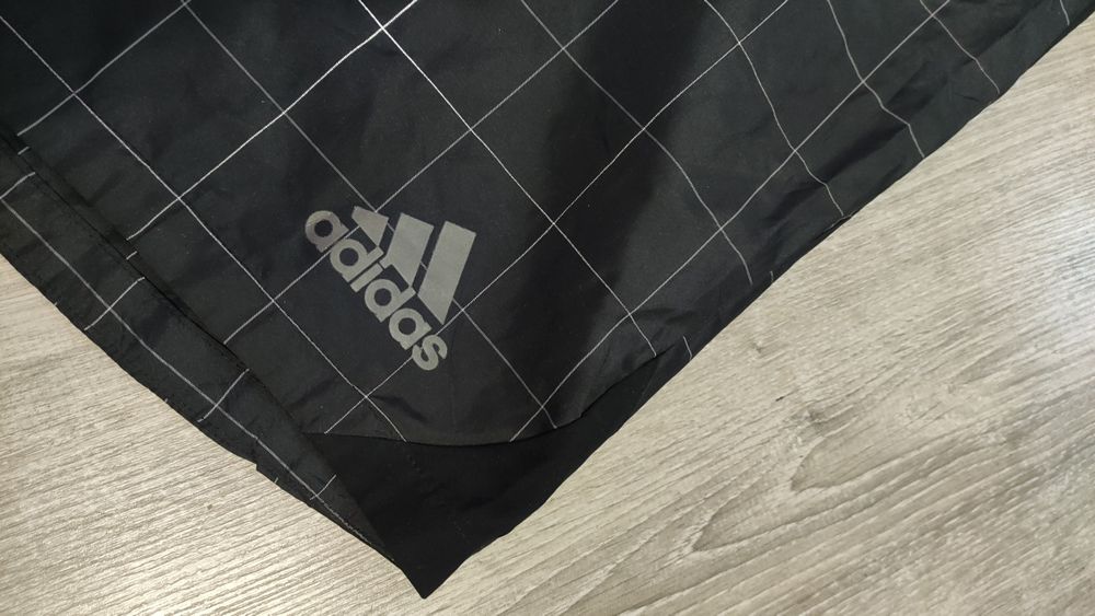 Adidas size S мъжки къси панталони шорти в отлично състояние