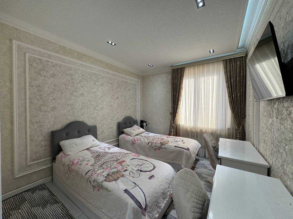 3х комнатная квартира на 3 этаже 118кв/м, в Самарканде