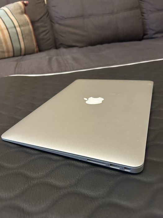 Macbook air 13 A1466 (Early 2014) baterie 91 cicluri