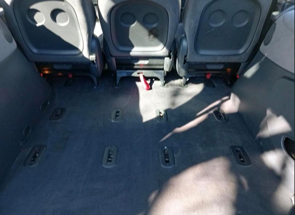 Почистване на автомобили, апартаменти и къщи