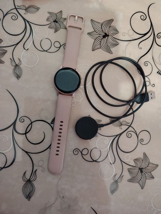 Смарт-часы Samsung Galaxy Watch