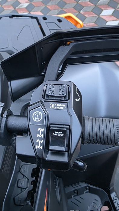 ATV Can-am Outlander MAX XTP 1000R suspensie electrica SAS 2026