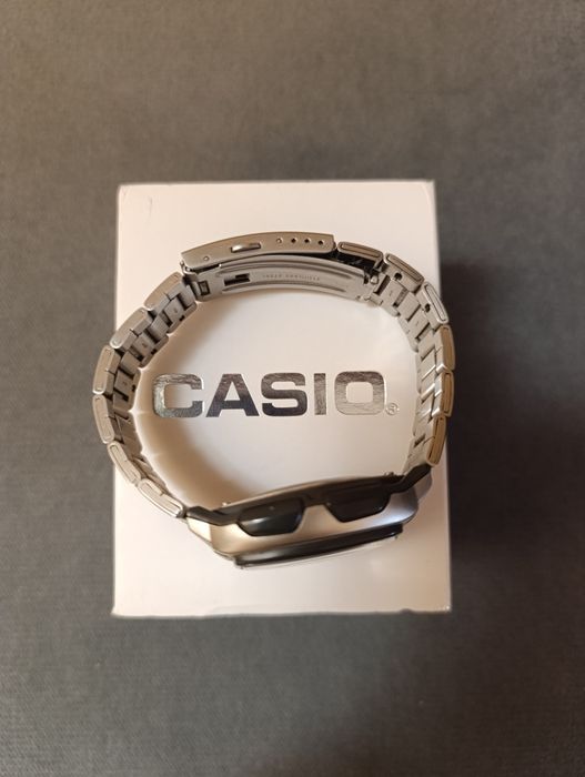 Продам часы Casio