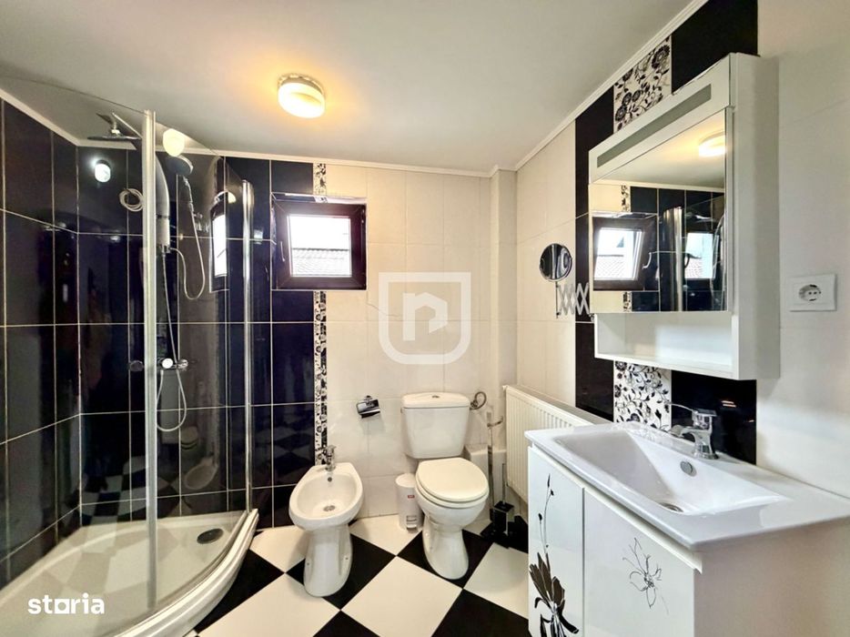 Triplex LUX în centrul Frasin – complet mobilat