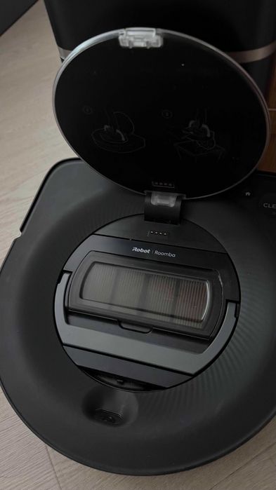 Asiporator Robot Roomba S9 Plus + Clean Base