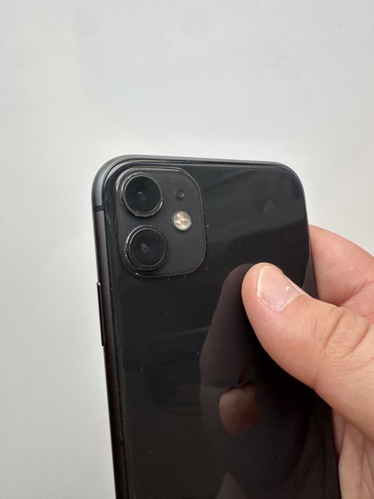 iPhone 11 128GB, condiție foarte bună