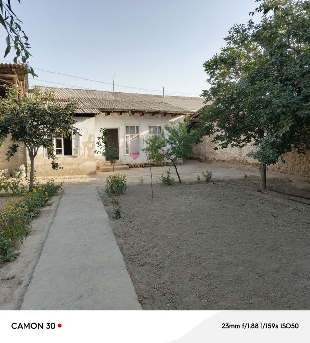 Уй сотилади срочно  Чуст Шахар марказида