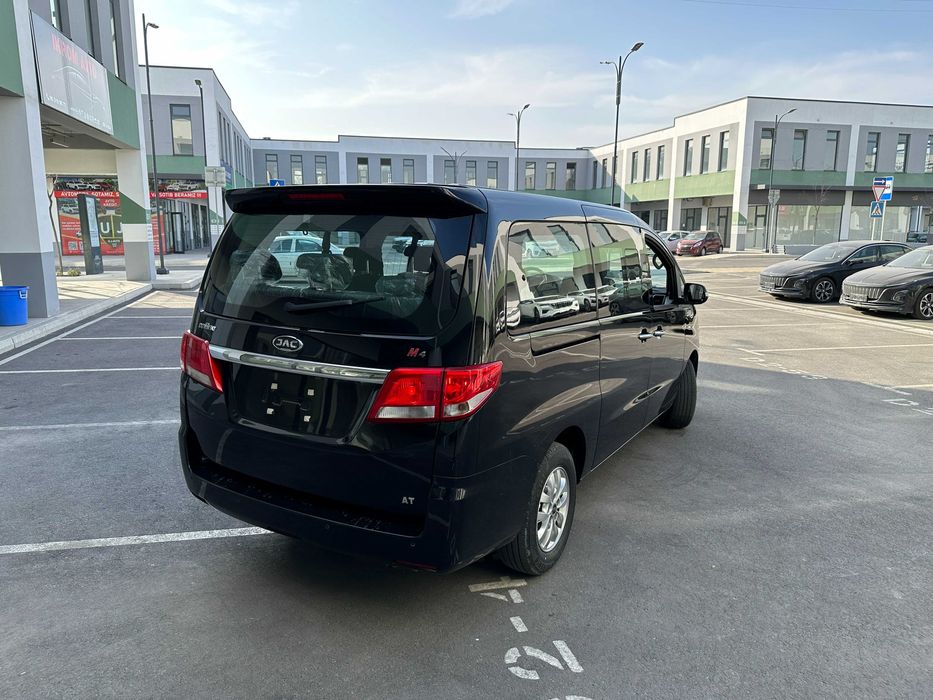 JAC M4 Refine 9-Местный минивэн в наличи d орнига 2025 йил рейстайлинг