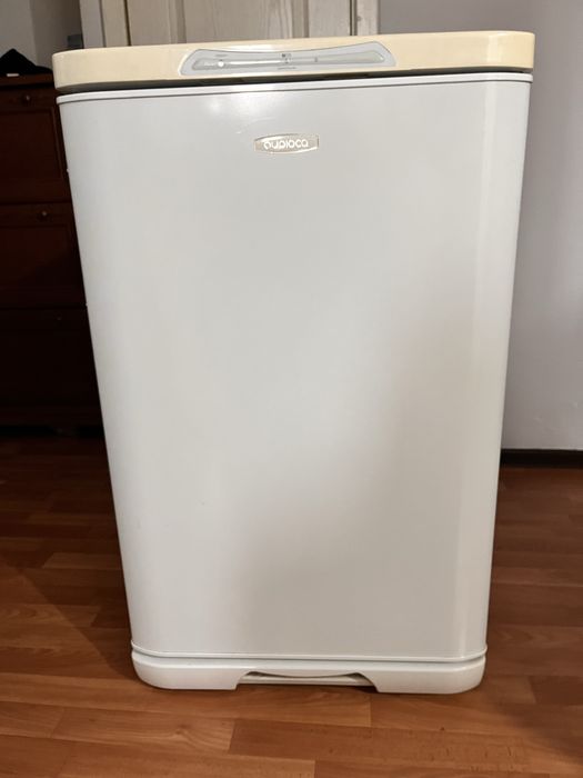 Продам морозильник