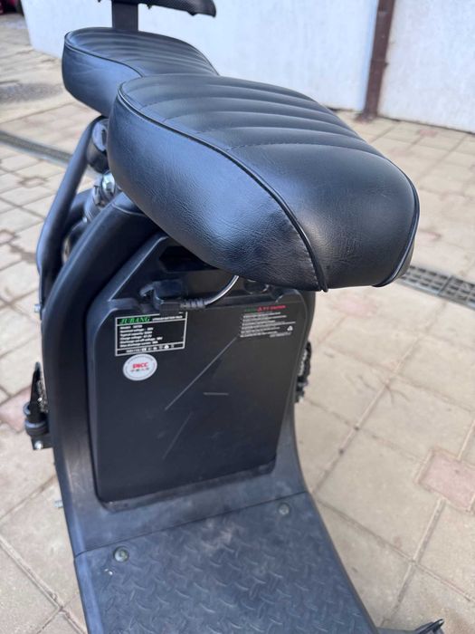 Scuter Harley trotineta electrica acumulator de Putere Dubla