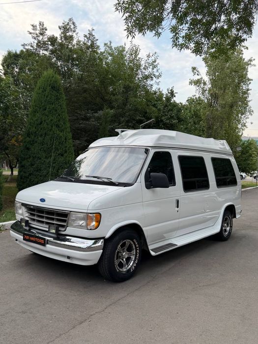 Ford Econoline Antikvar Noyob Madel