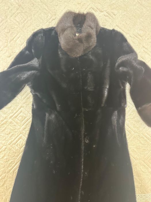 Продам норковую шубу